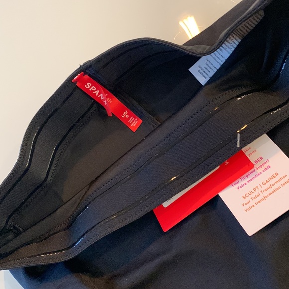 Spanx - thong - Picture 8 of 9